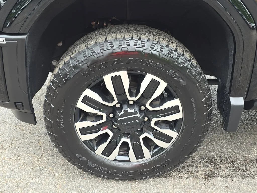 Certified Used 2024 Onyx Black GMC Denali Ultimate image 35