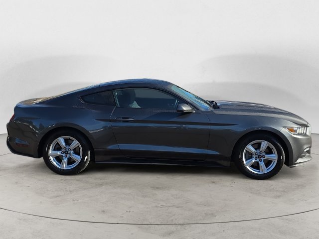 Used 2016 Magnetic Ford V6 image 4