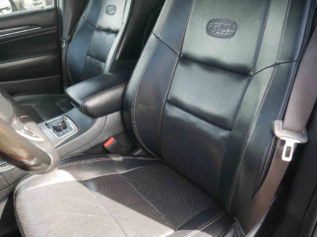 Used 2017 Red Jeep Overland image 32