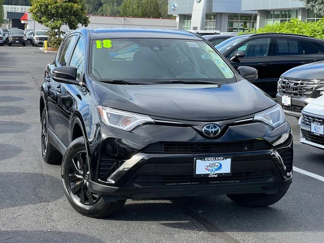 2018 Toyota RAV4 LE