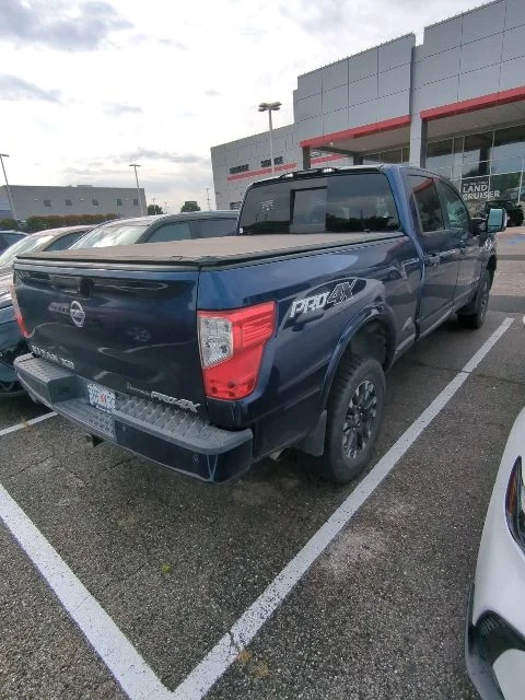 Used 2018 Blue Nissan PRO-4X image 13