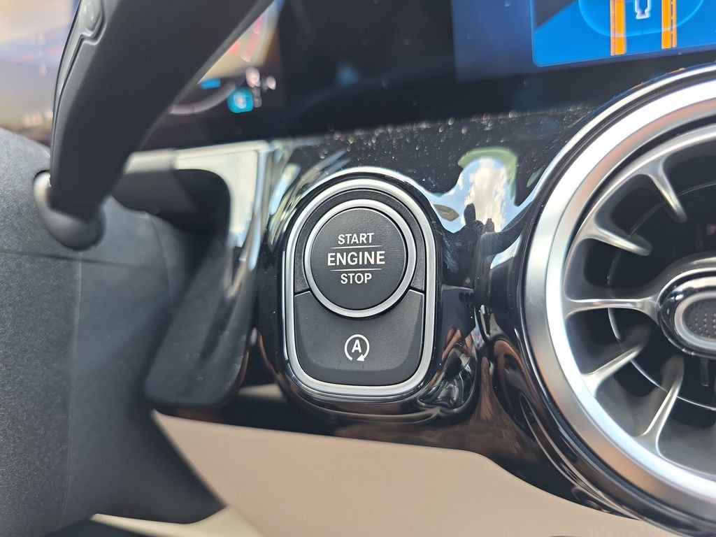 New 2026 Black Mercedes-Benz GLA 250 image 25