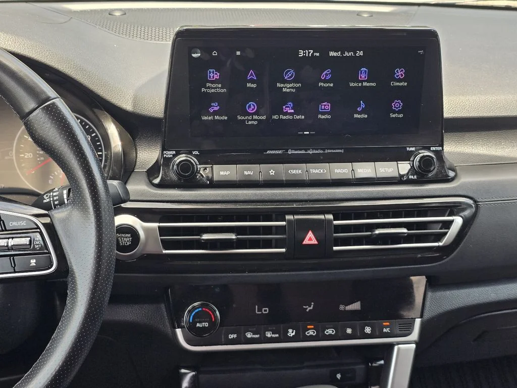 Used 2022 Snow White Pearl Kia SX image 15