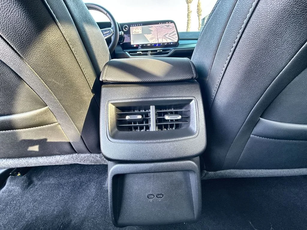 Used 2024 Summit White Chevrolet LT image 20
