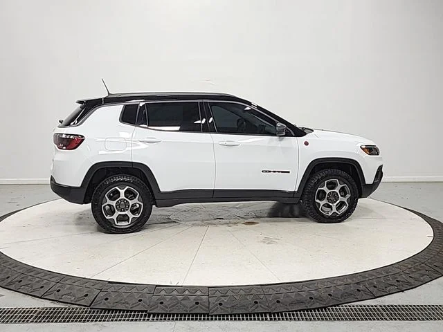 Used 2022 White Jeep Trailhawk image 8