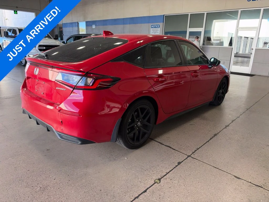Used 2024  Honda Sport image 3