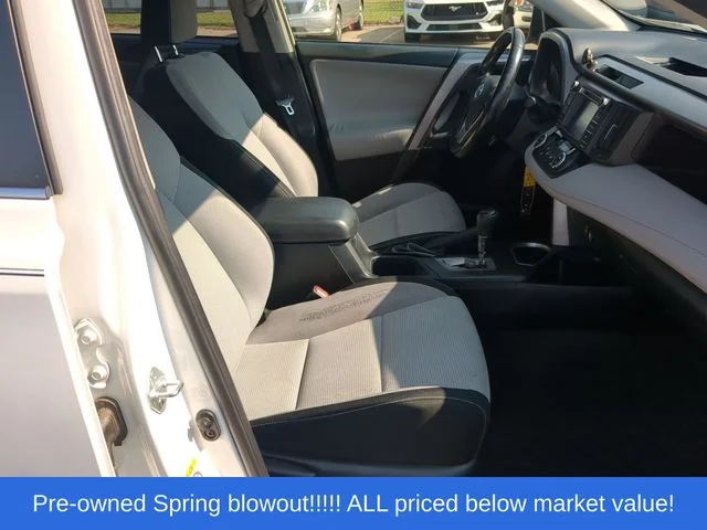 Used 2016 White Toyota XLE image 46