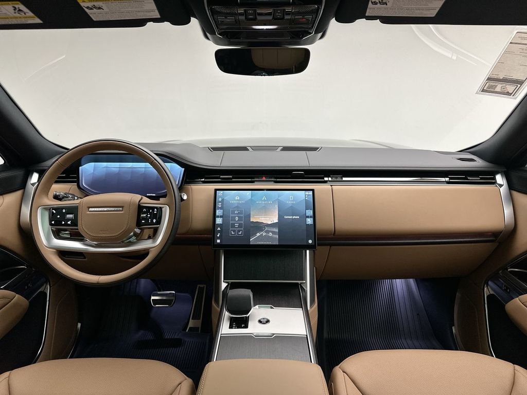 New 2026 Belgravia Green Land Rover SE image 8