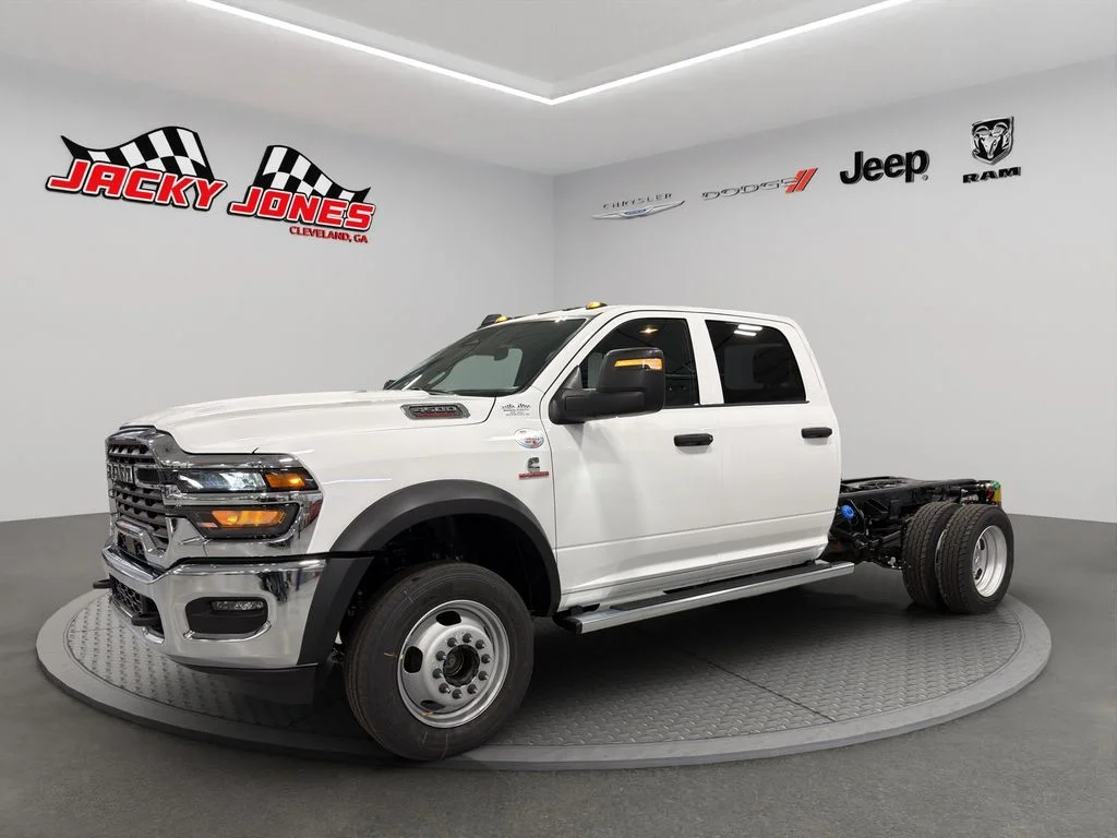 2026 RAM 4500 Tradesman 4X4 Crew Cab DRW 173" WB's photo