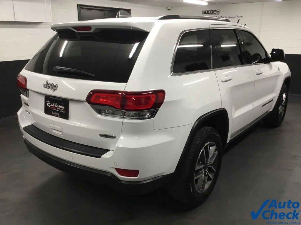 Used 2020 White Jeep Altitude image 11