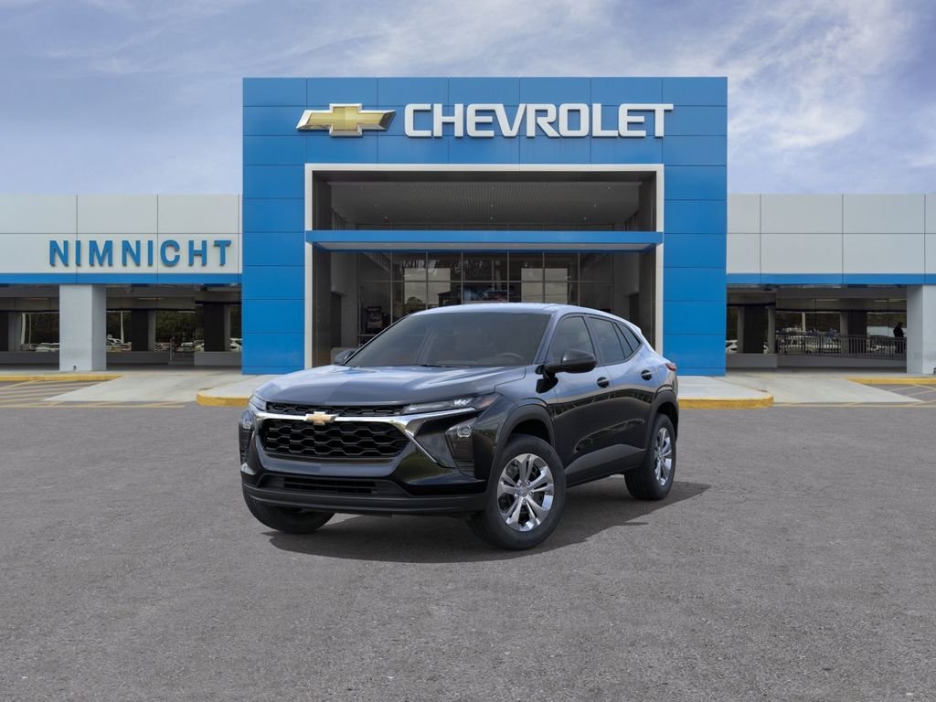 2026 Chevrolet Trax LS - Photo 8