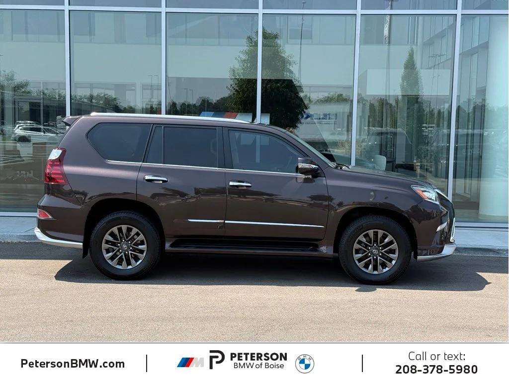 Used 2017 Red Lexus 460 image 6