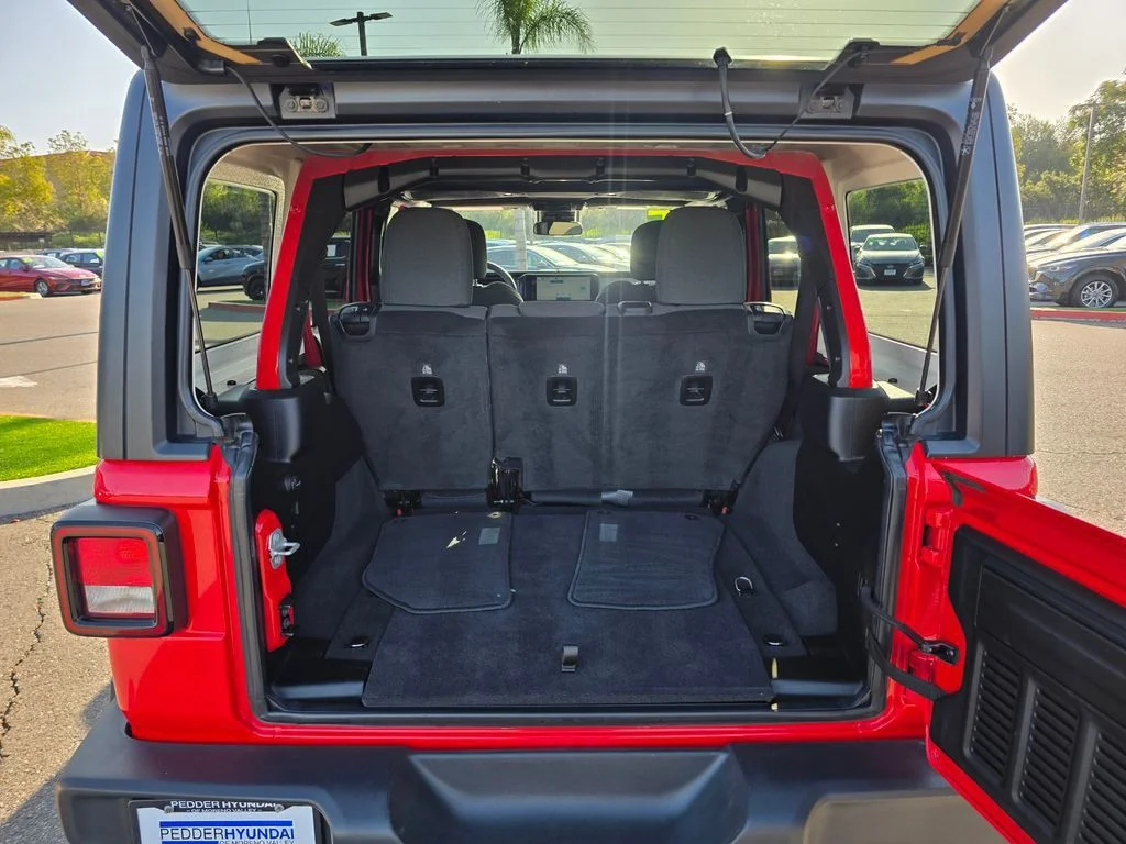 Used 2025 Red Jeep Sport S image 12