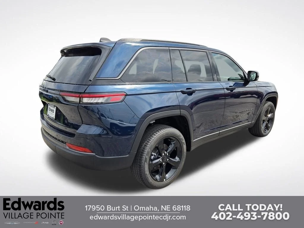 New 2026 Fathom Blue Pearlcoat Jeep Limited image 3