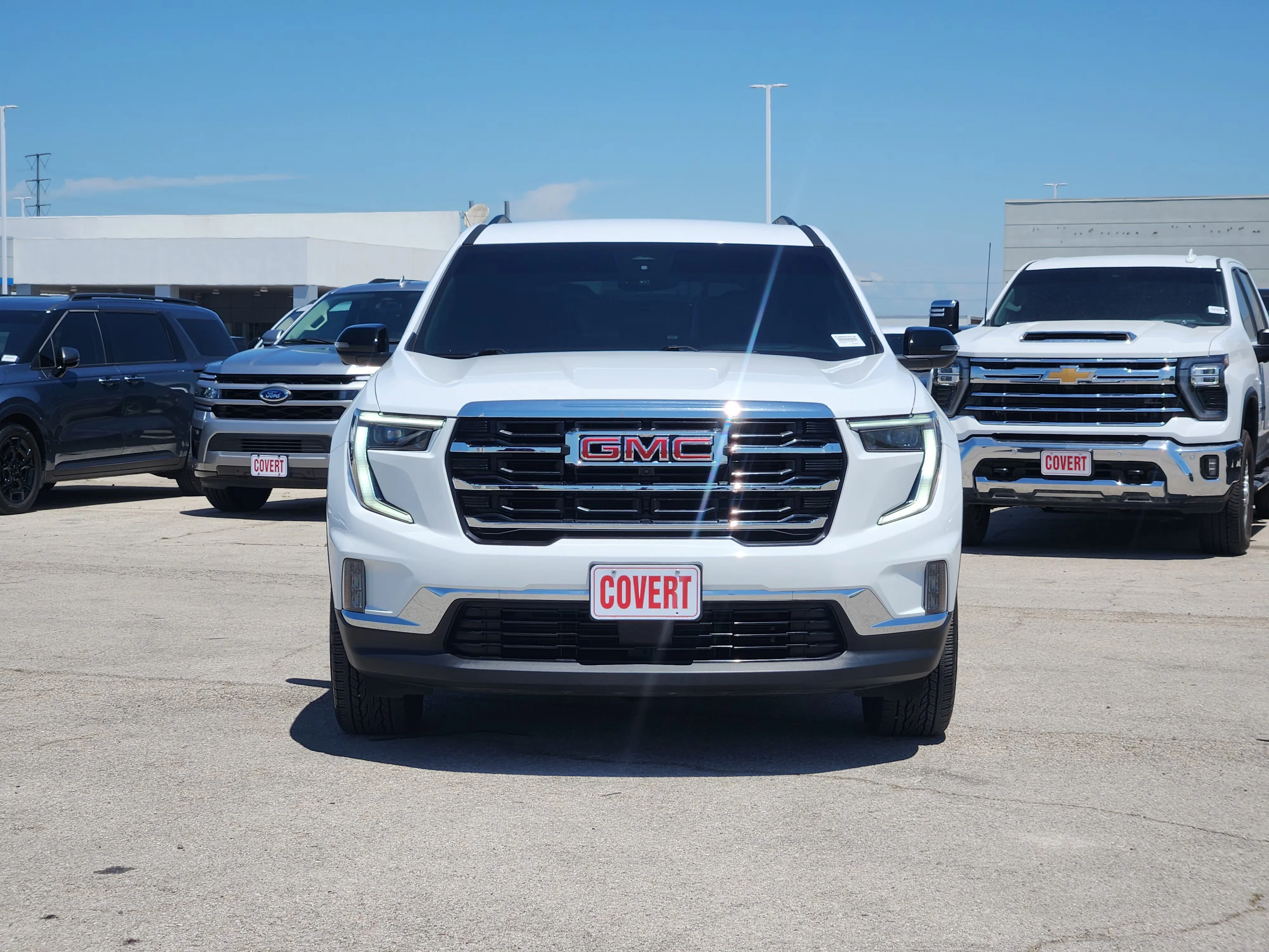 Used 2024 Summit White GMC Elevation image 2
