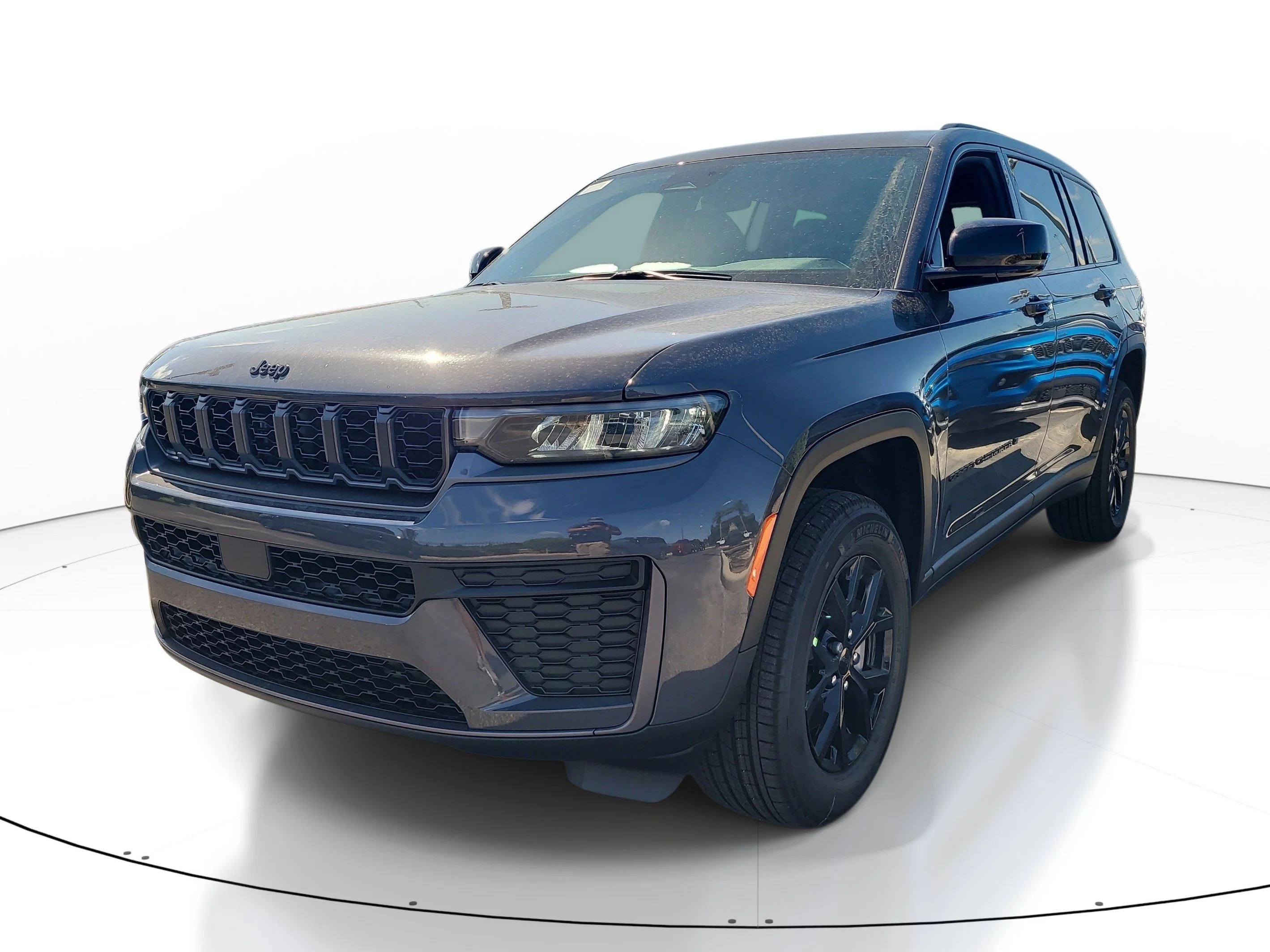 New 2026 Baltic Gray Metallic Clearcoat Jeep Laredo Altitude image 4