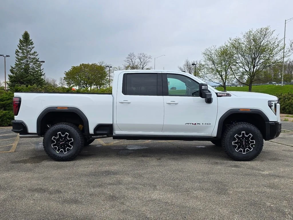 2026 GMC Sierra 2500HD AT4X - Photo 10