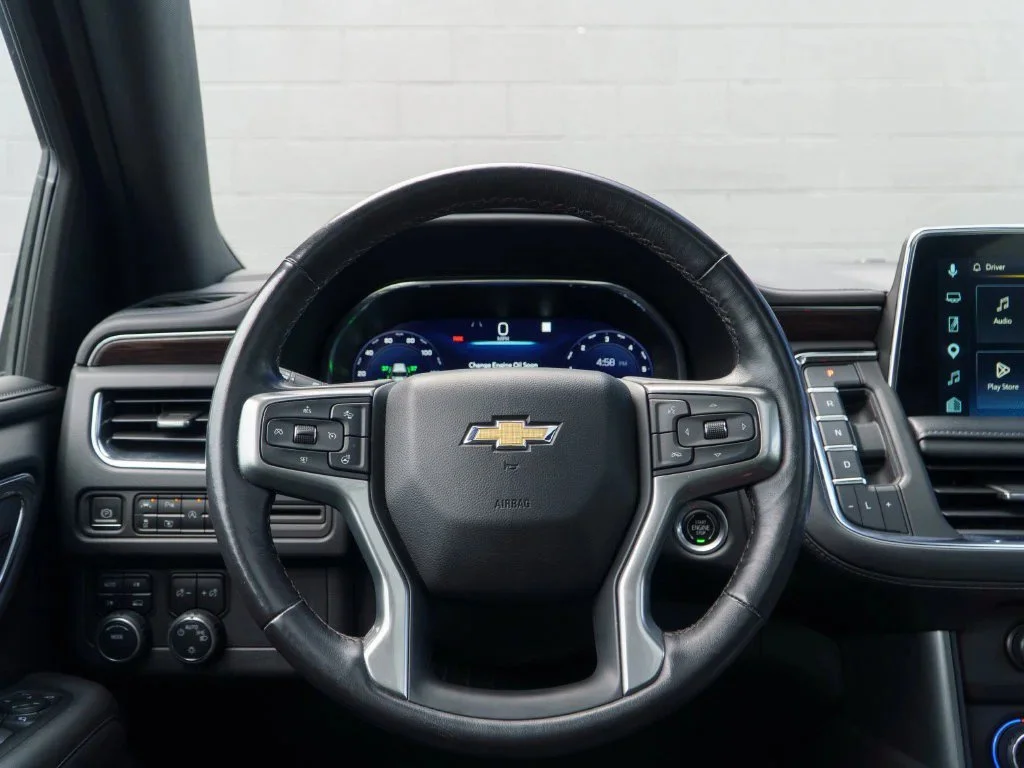 Used 2023 BLACK Chevrolet LT image 24