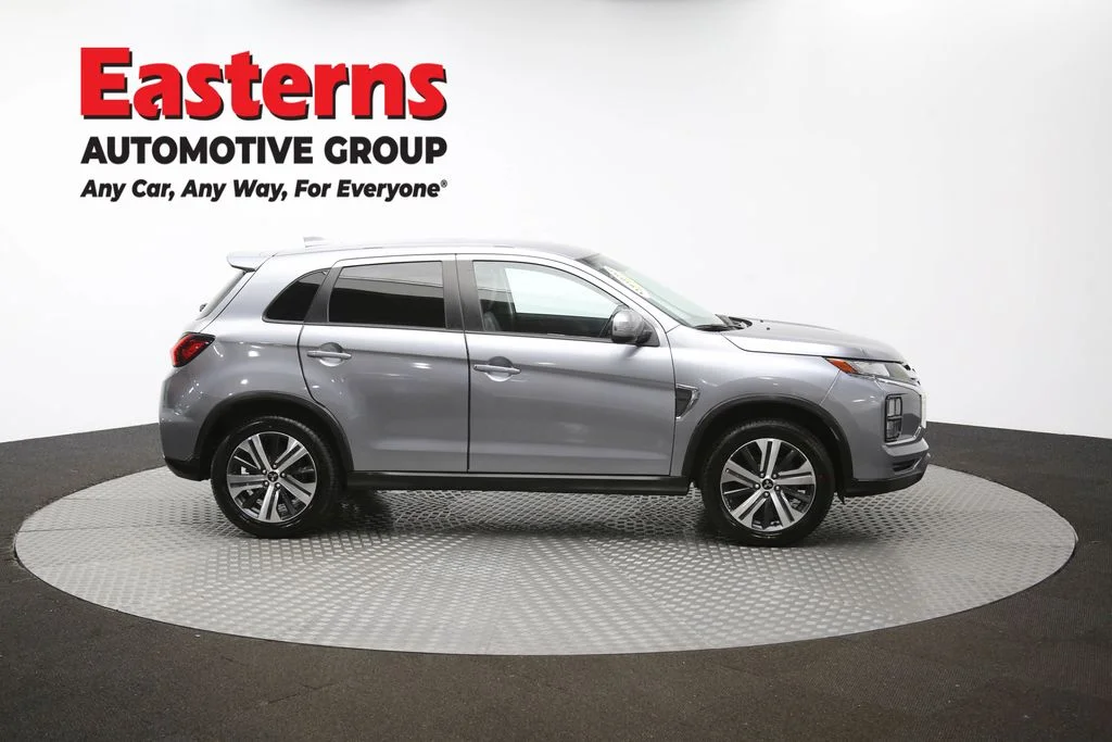 Used 2023 Gray Mitsubishi 2.0 SE image 44