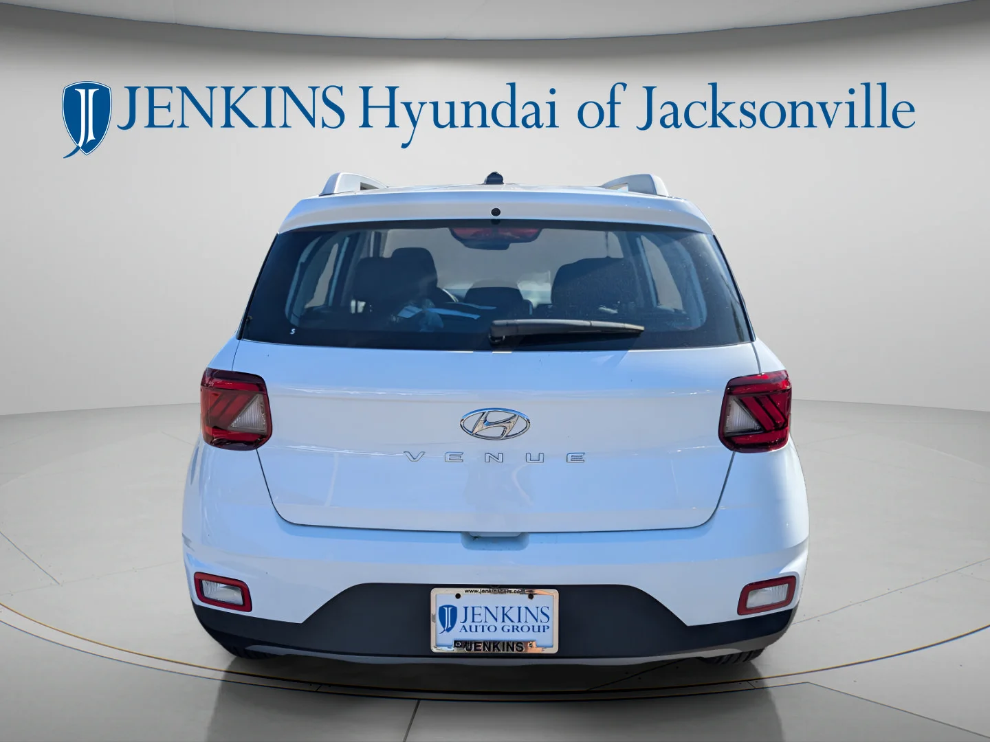 Used 2025 Lunar White Hyundai SEL image 4