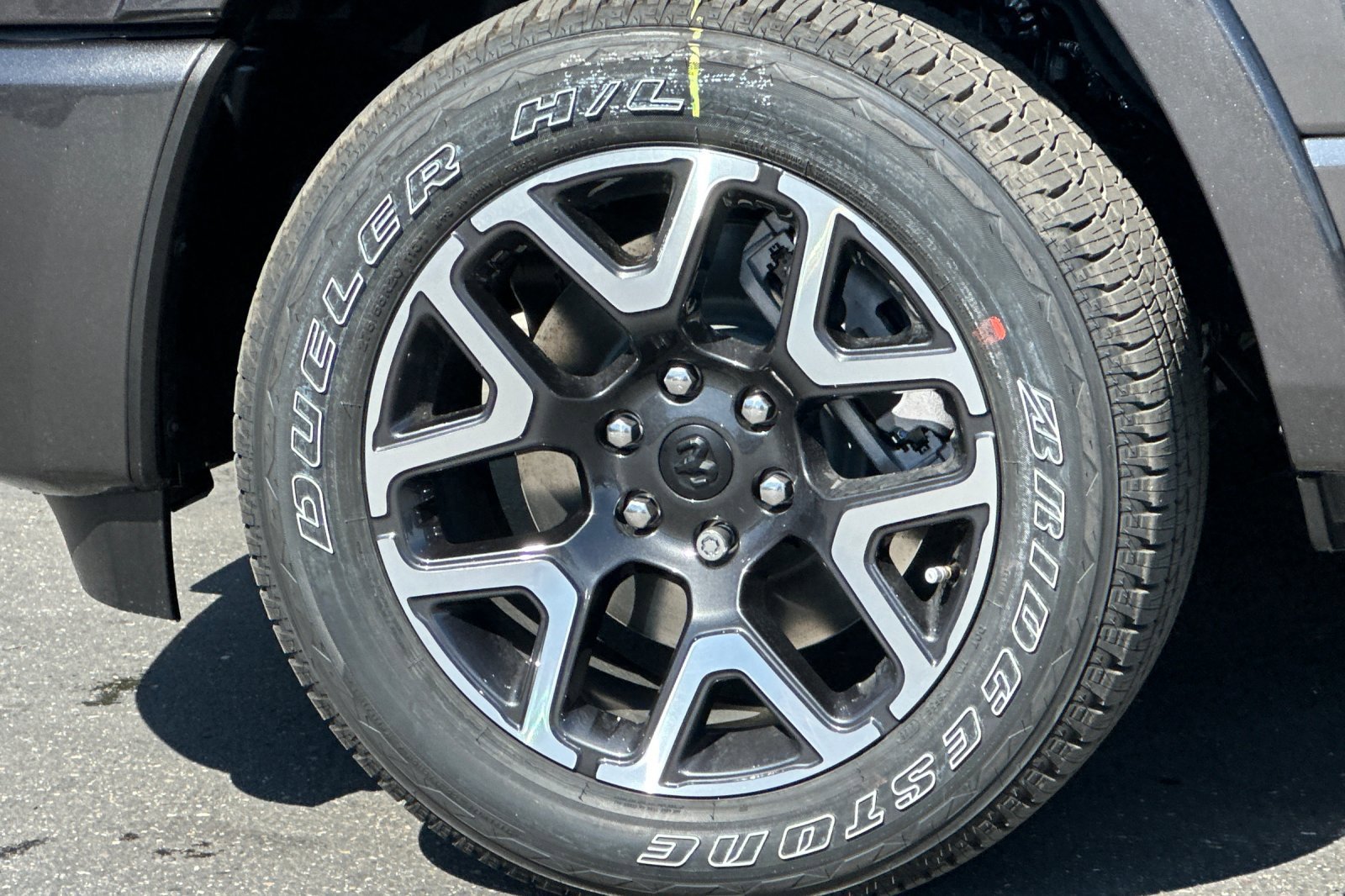2026 RAM 1500 Laramie - Photo 25