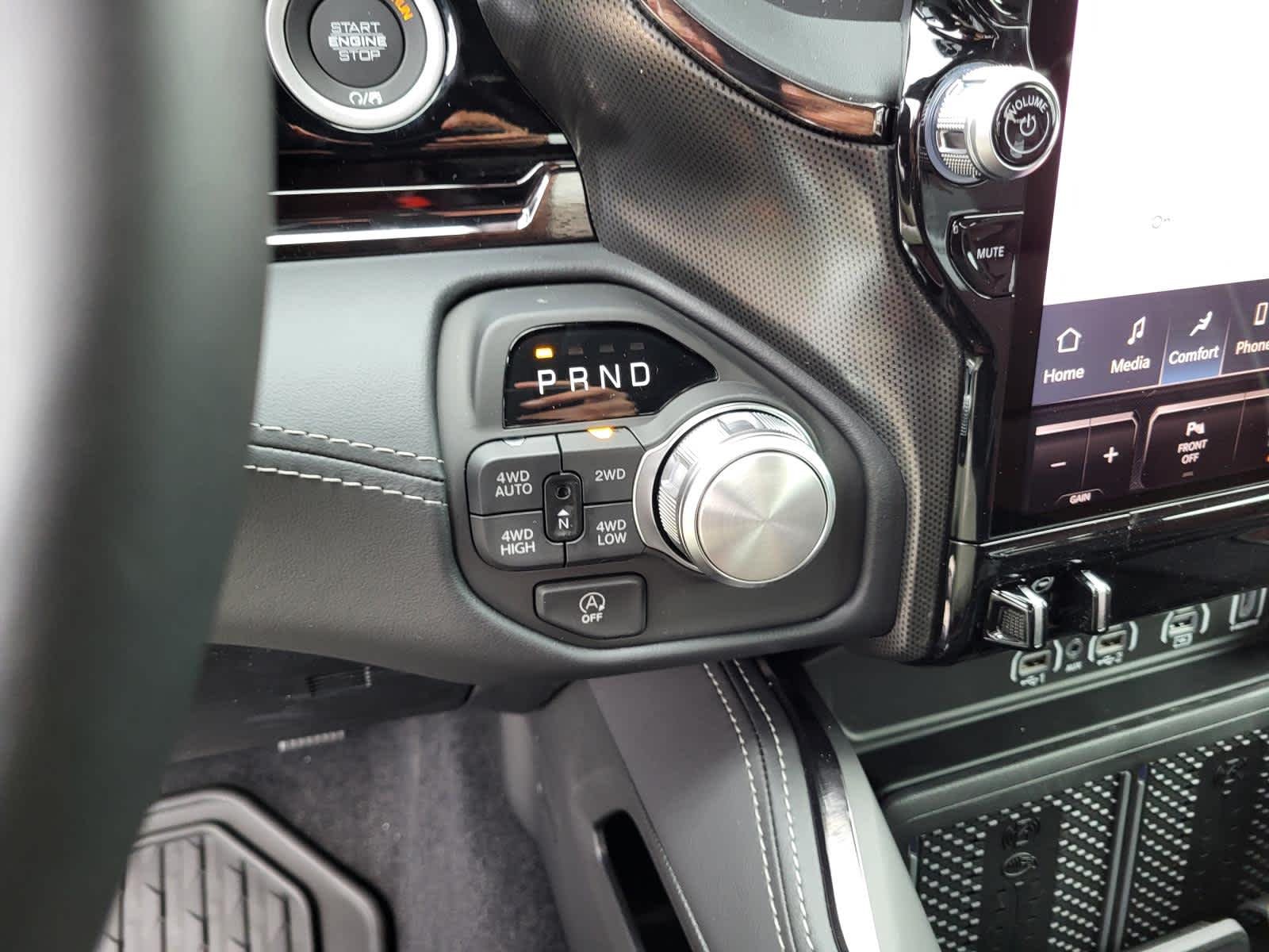 2026 RAM 1500 Limited - Photo 19