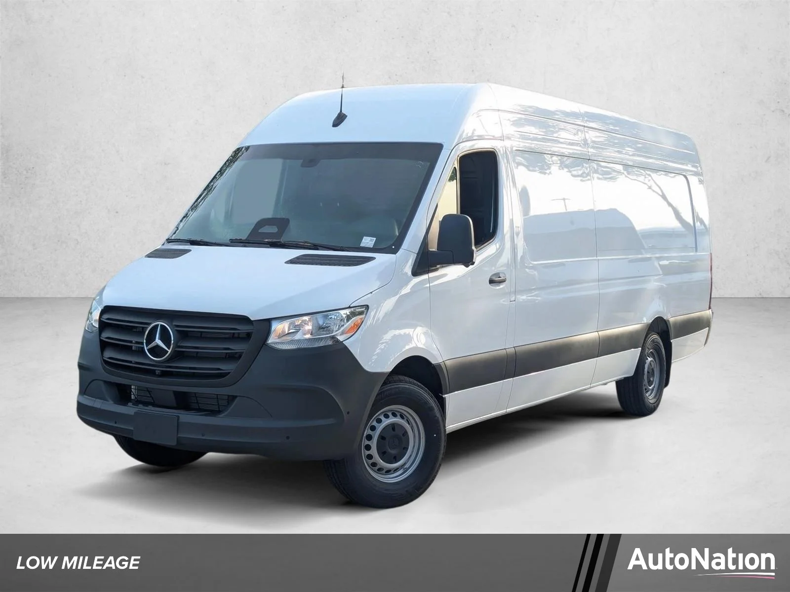 2026 Mercedes-Benz Sprinter 2500 170 Ext WB HO High Roof's photo