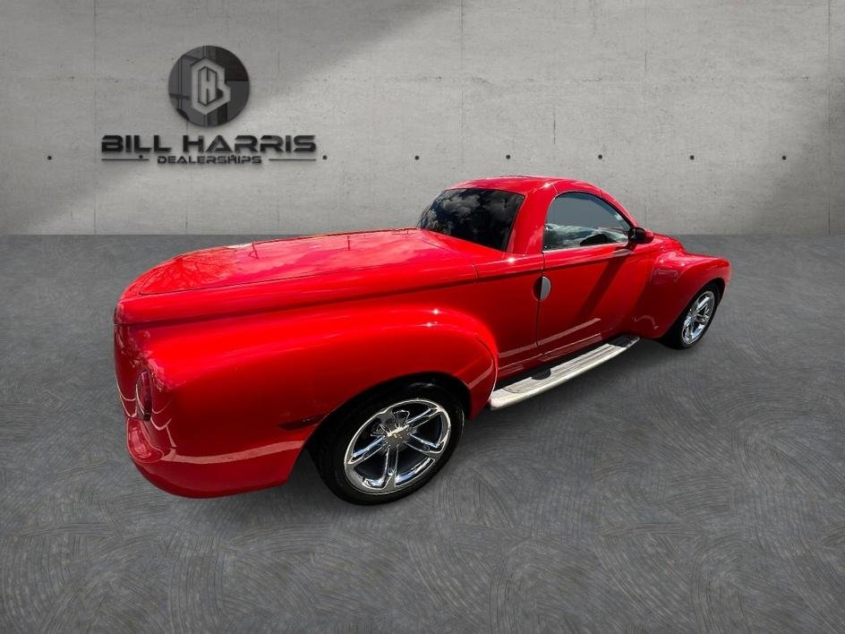 Used 2005 Red Chevrolet Base image 5