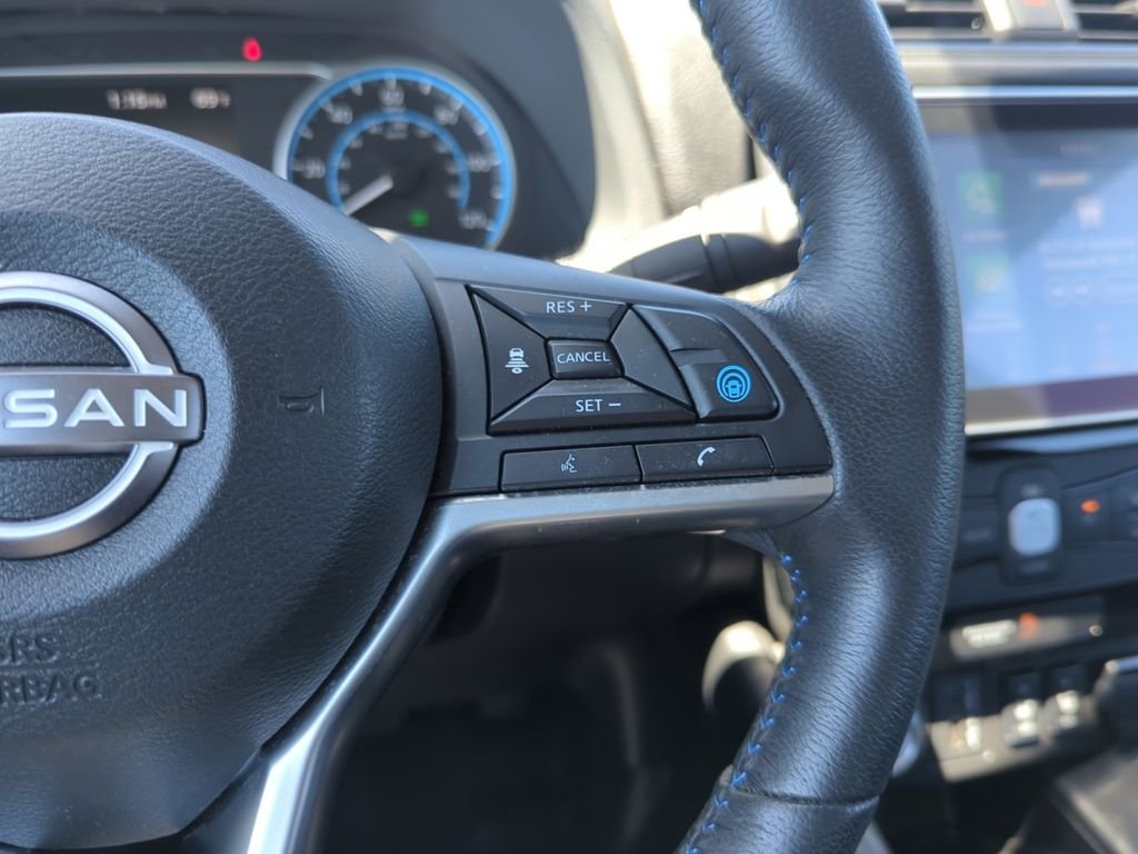 Used 2024 White Nissan SV Plus image 25