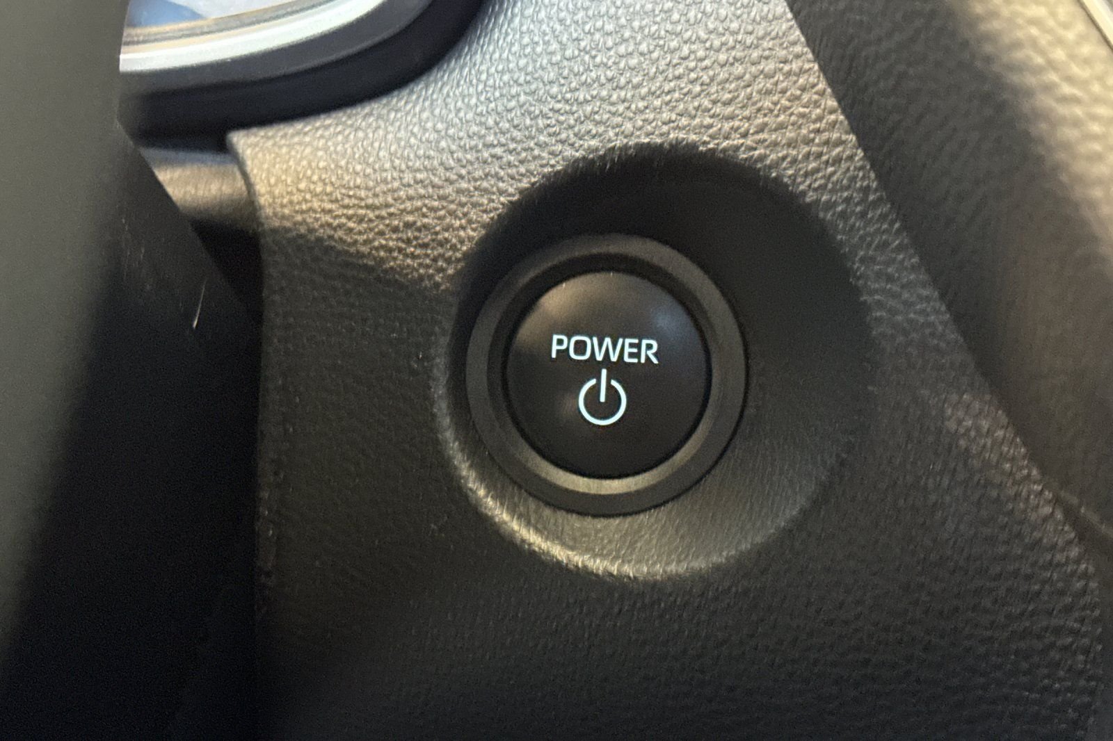 Used 2024  Toyota Hybrid XSE image 29