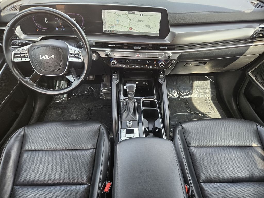 Used 2024 White Kia S image 24