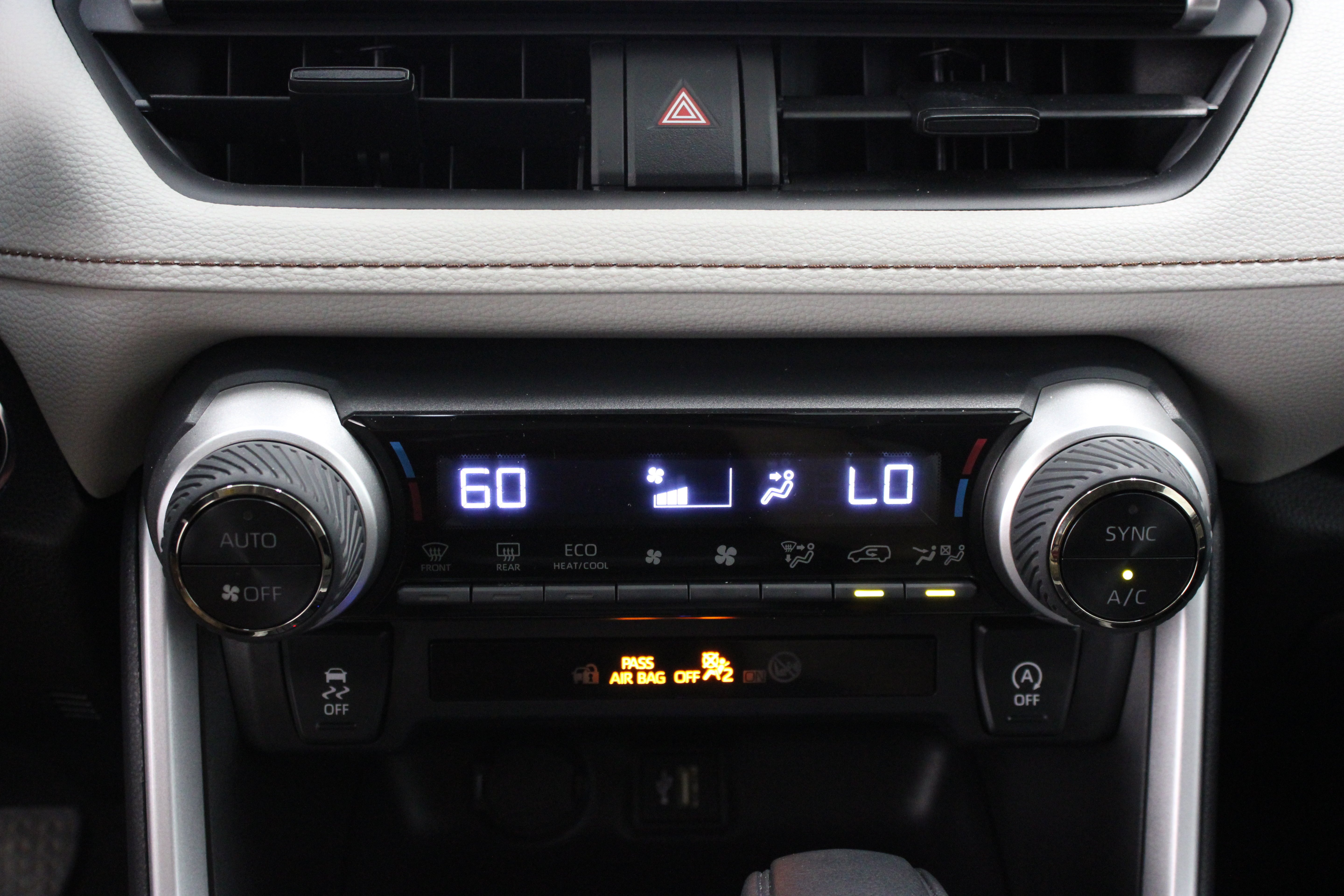 Used 2025 Blueprint Toyota XLE 2.5L image 20