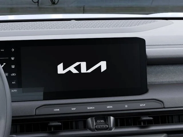 New 2027 White Kia X-Line SX image 20