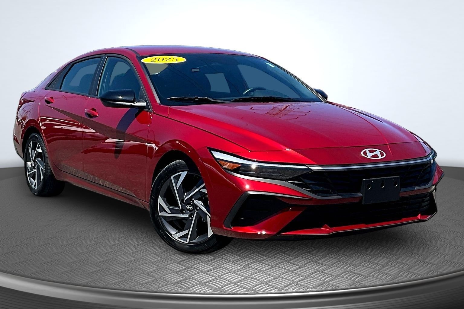 Certified Used 2025 Red Hyundai SEL Sport image 3