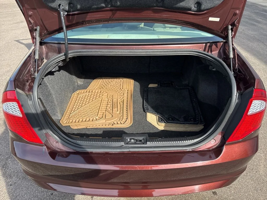 Used 2012 Cinnamon Ford SE image 37