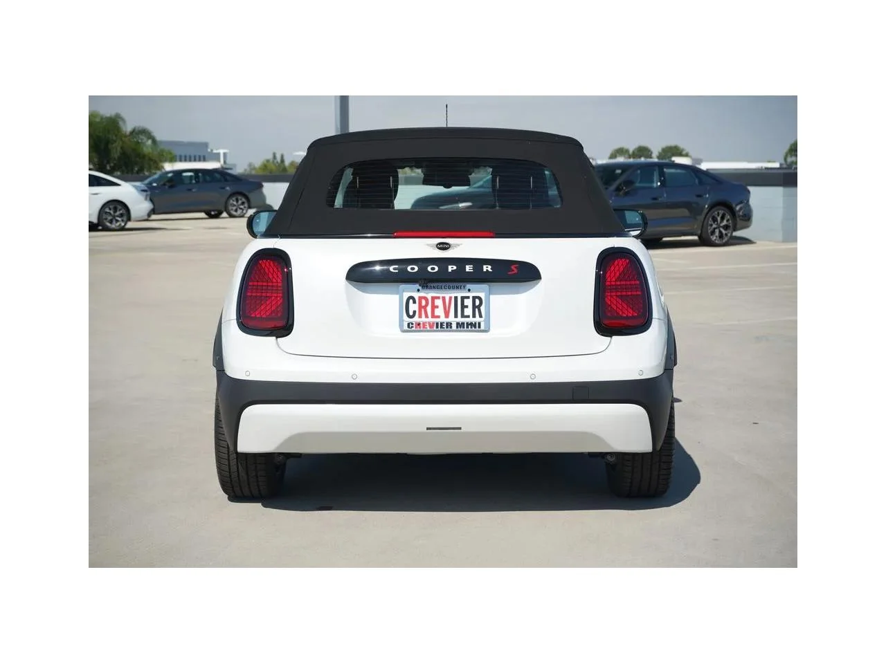 New 2026 Nanuq White Metallic MINI SIGNATURE PLUS image 5