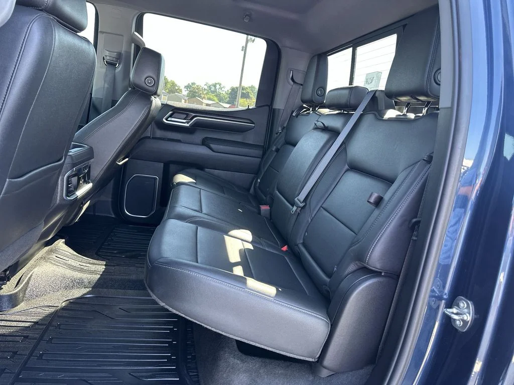 Used 2022 Blue GMC SLT image 28