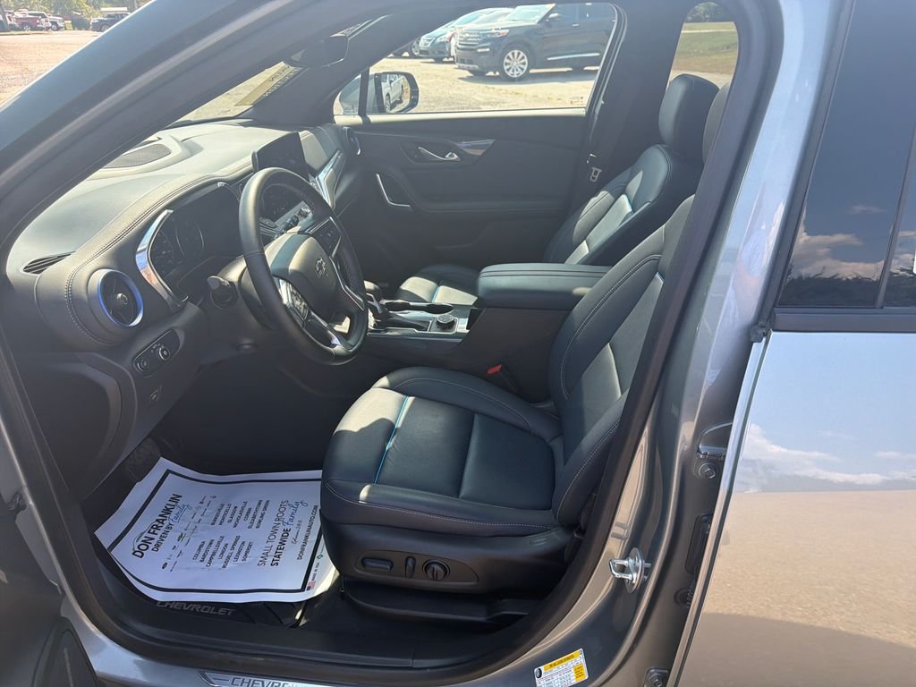 Used 2024 Gray Chevrolet RS image 13