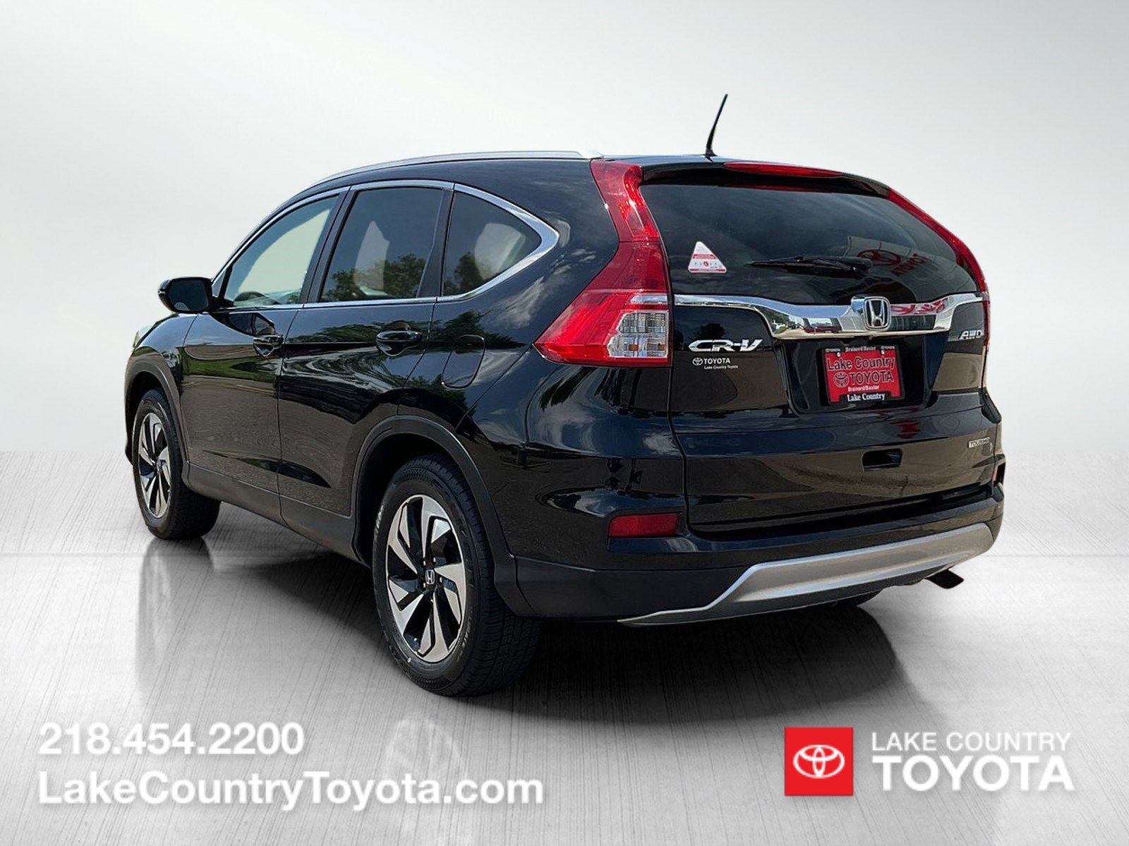 Used 2016 Black Honda Touring image 3