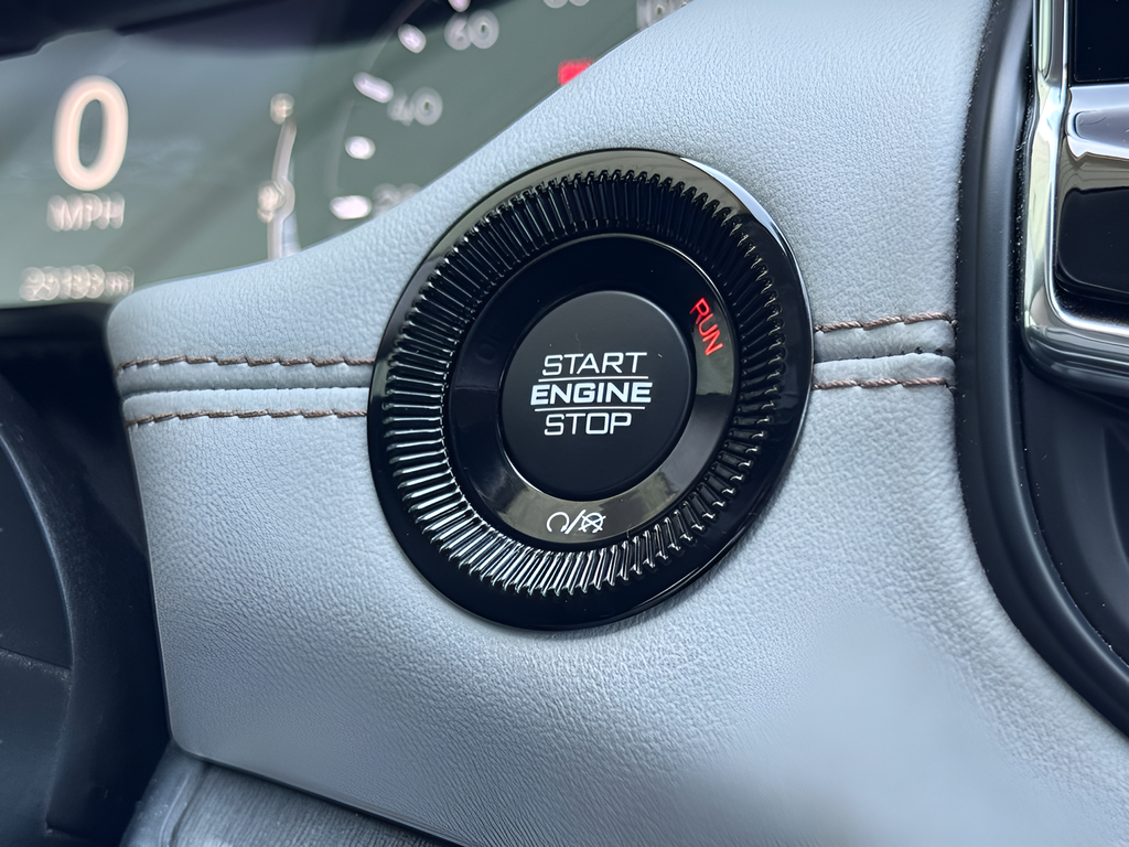 Used 2022 Gray Jeep Limited image 22