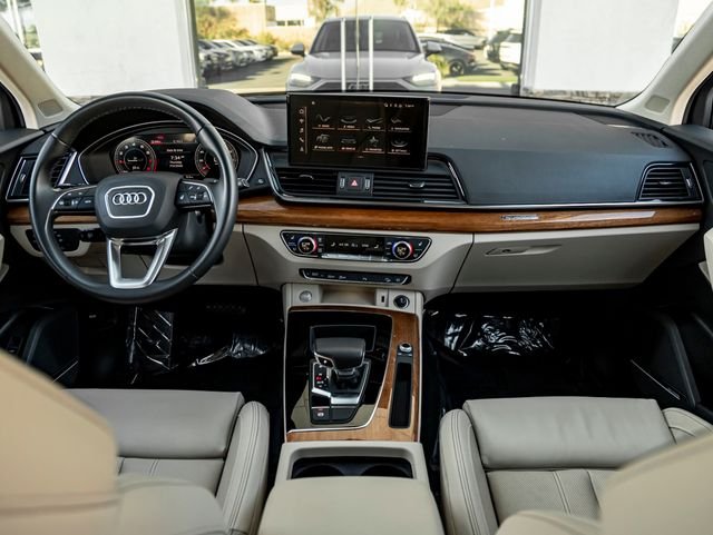 Used 2023 Glacier White Audi 45 S line Premium image 21