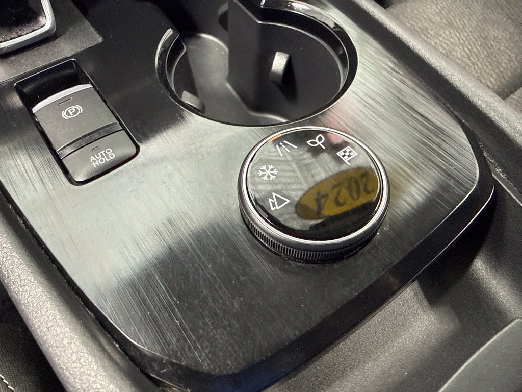 Used 2024 Silver Nissan SV image 26