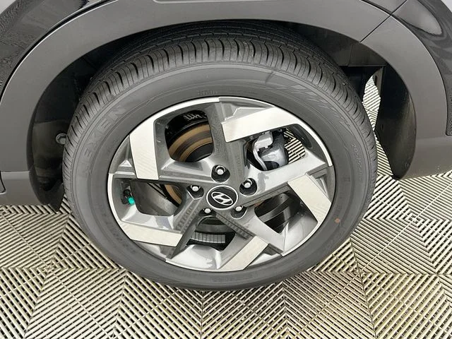 New 2026 Hyundai VENUE SEL