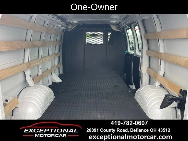 Used 2025 White GMC Work Van image 7