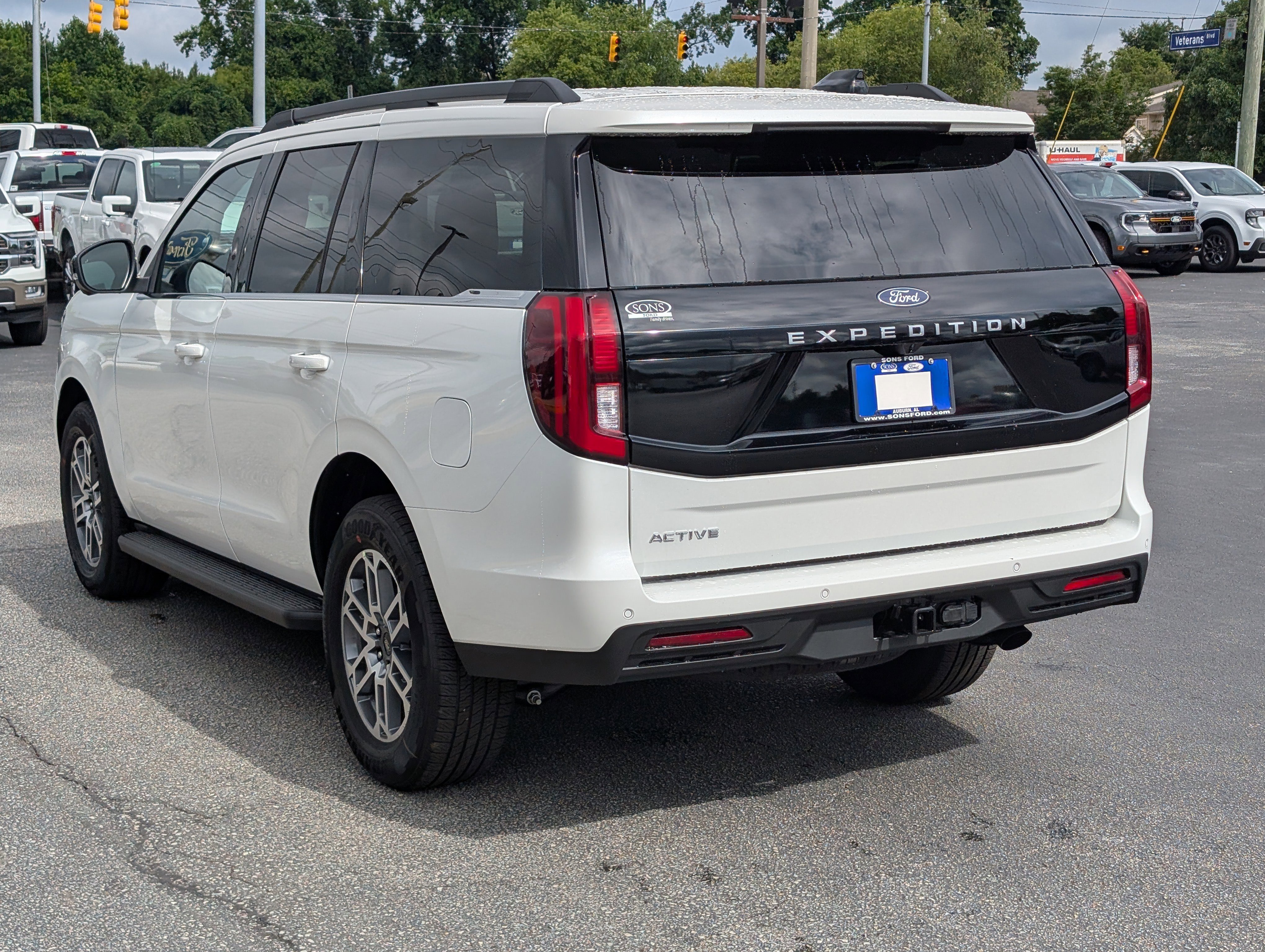 New 2026 Star White Metallic Tri-Coat FORD Active image 13