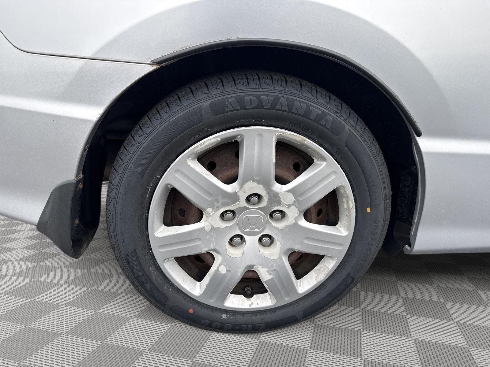 Used 2008 Alabaster Silver Metallic Honda LX image 14