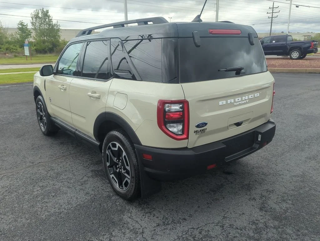 Used 2024 Beige Ford Outer Banks image 6