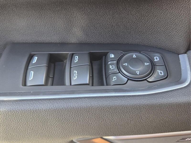 Used 2025 Black CHEVROLET 4WD CREW CAB 159" HIGH COUNTRY image 24
