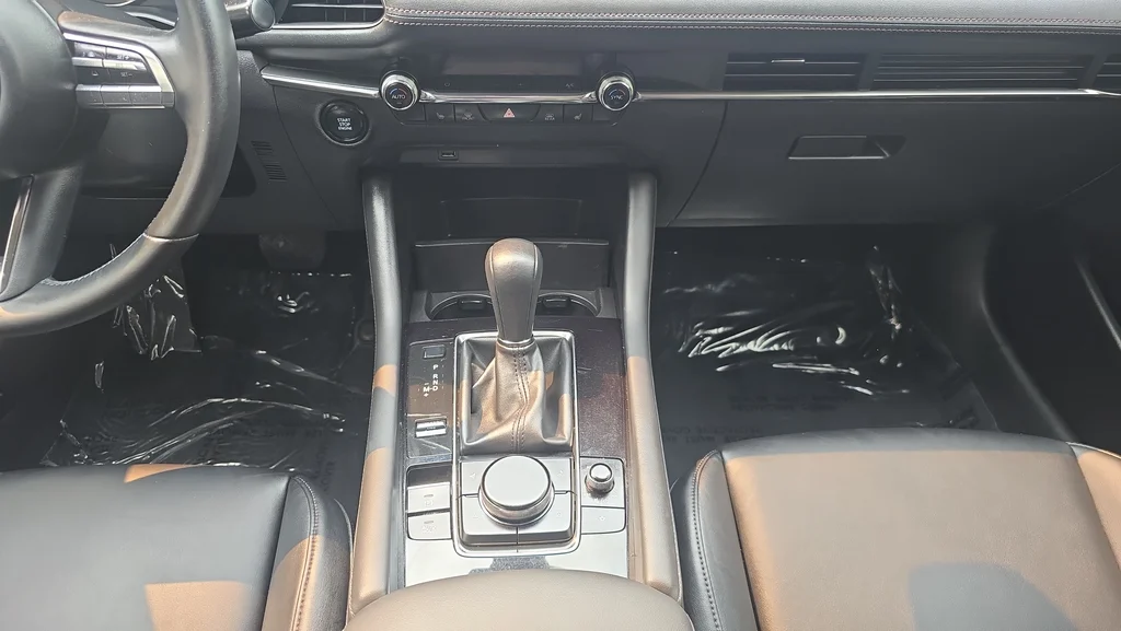 Used 2019 Red Mazda Preferred image 20
