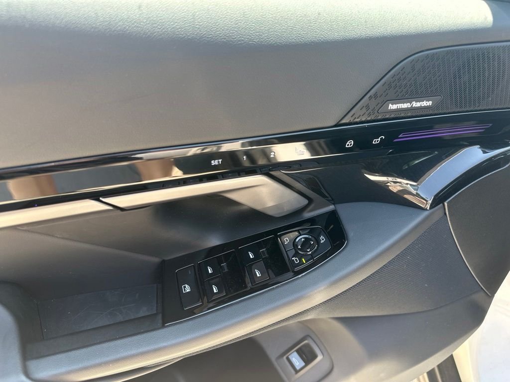 2026 BMW 5 Series 530i - Photo 10